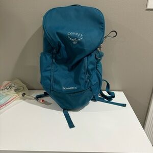 Osprey Skimmer 16L Women's Hiking Backpack with Hydraulics Reservoir